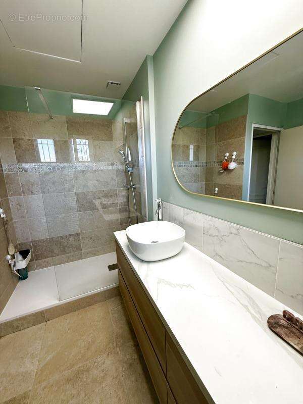 Maison à PELISSANNE