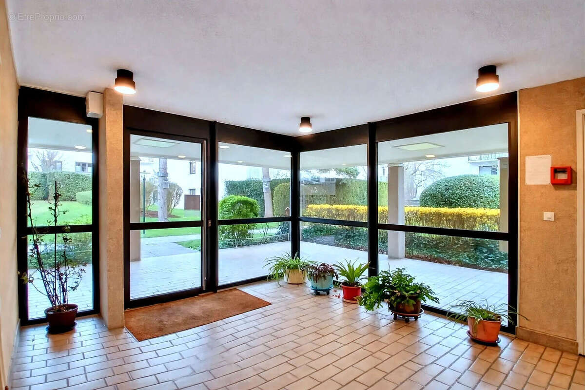 Appartement à LE PLESSIS-TREVISE