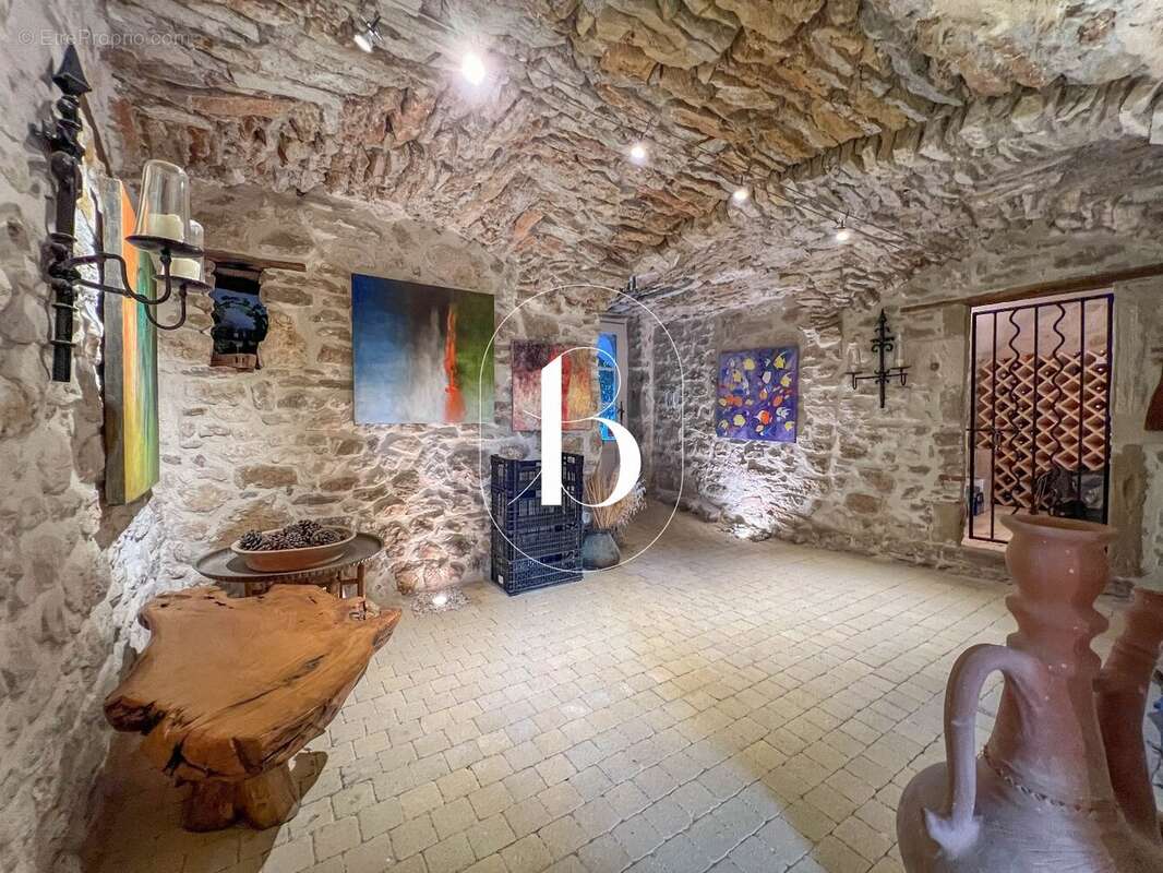 Maison à GOUDARGUES