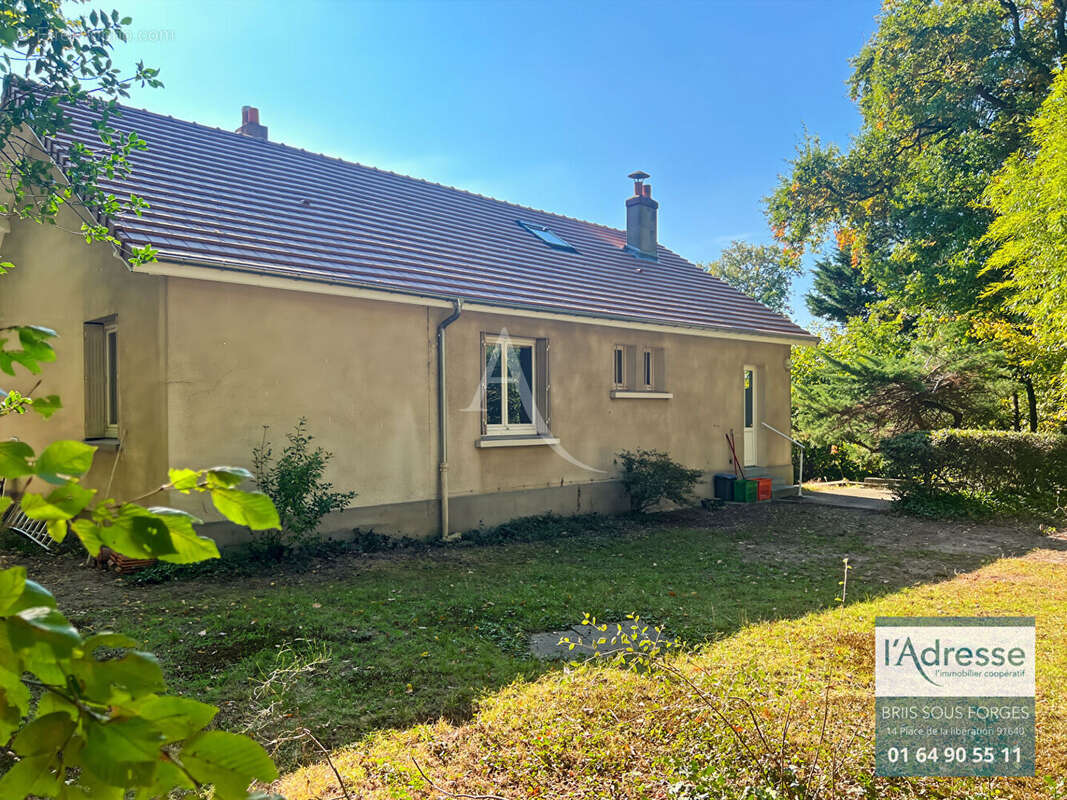 Maison à FONTENAY-LES-BRIIS