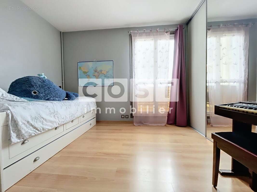 Appartement à ASNIERES-SUR-SEINE