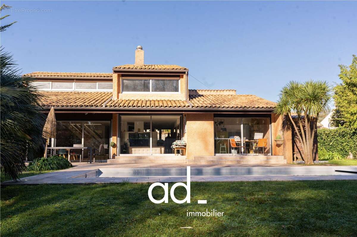 Maison à LA ROCHELLE