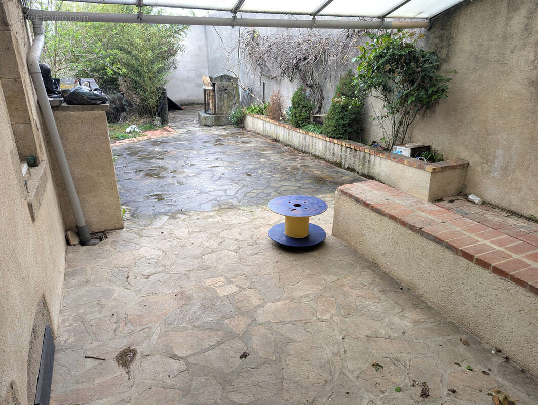 Maison à CHASSIGNOLLES