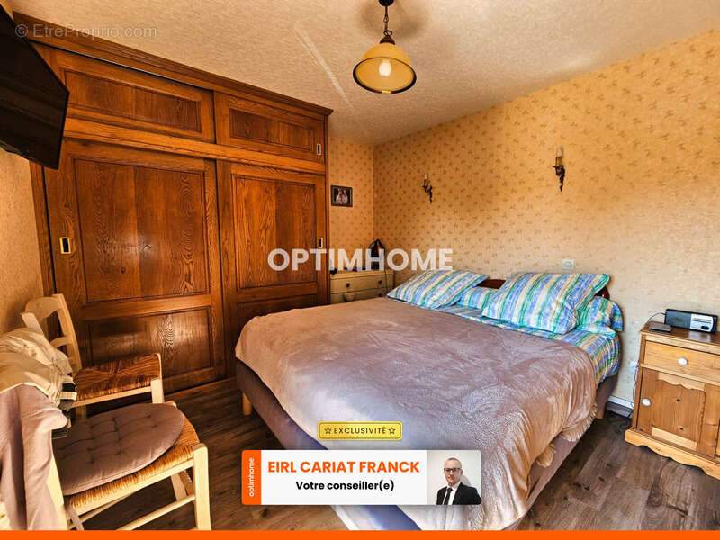 Maison à SAINT-ETIENNE-DE-FURSAC