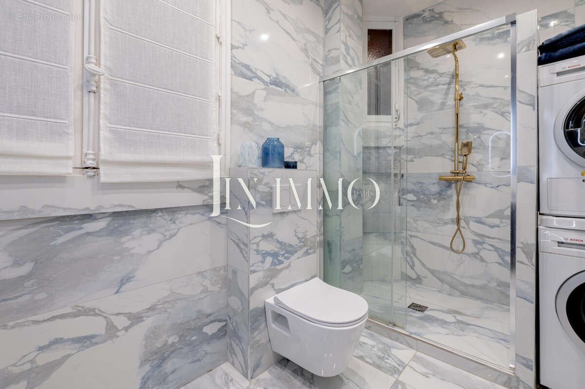 Appartement à PARIS-17E