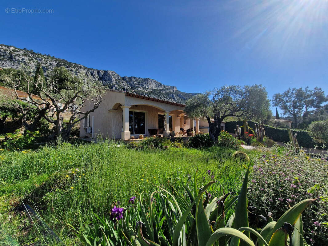 Maison à LA VALETTE-DU-VAR