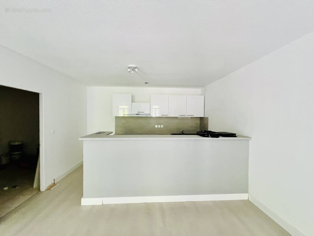 Appartement à LAMALOU-LES-BAINS