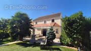 Maison à MANDRES-LES-ROSES