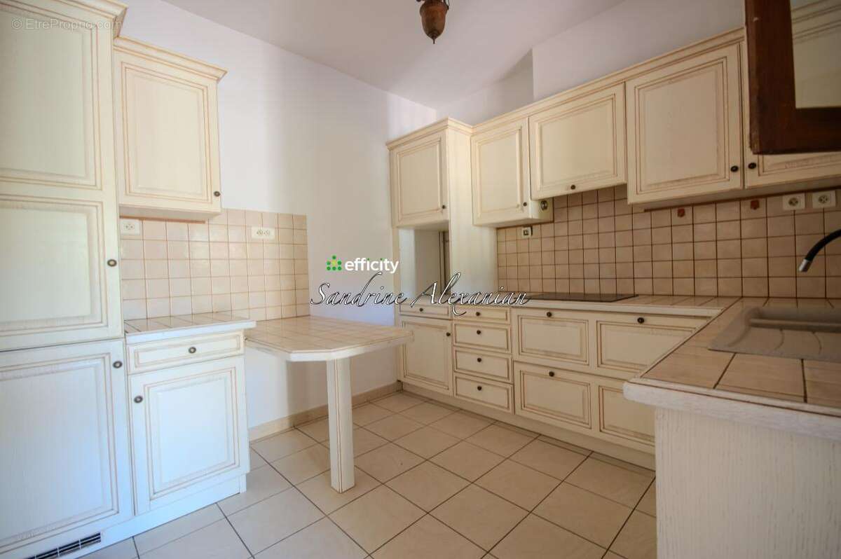 Maison 80 m² à Vidauban  - photo 8