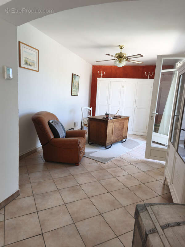 Maison à MOUSSAN