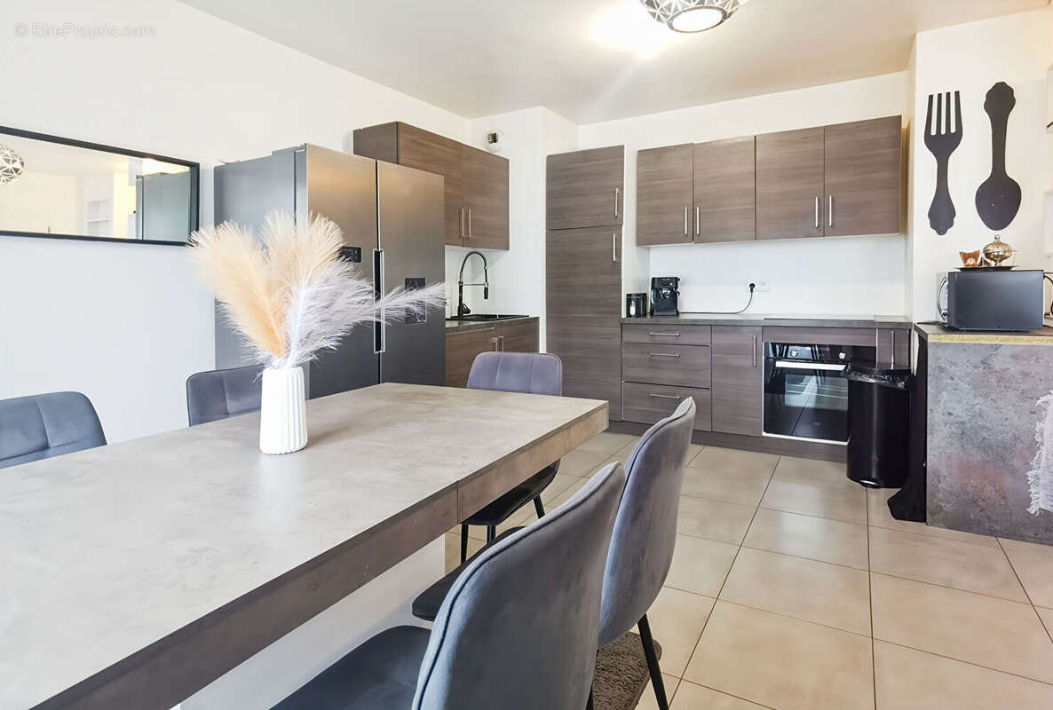 Appartement à ROSNY-SOUS-BOIS