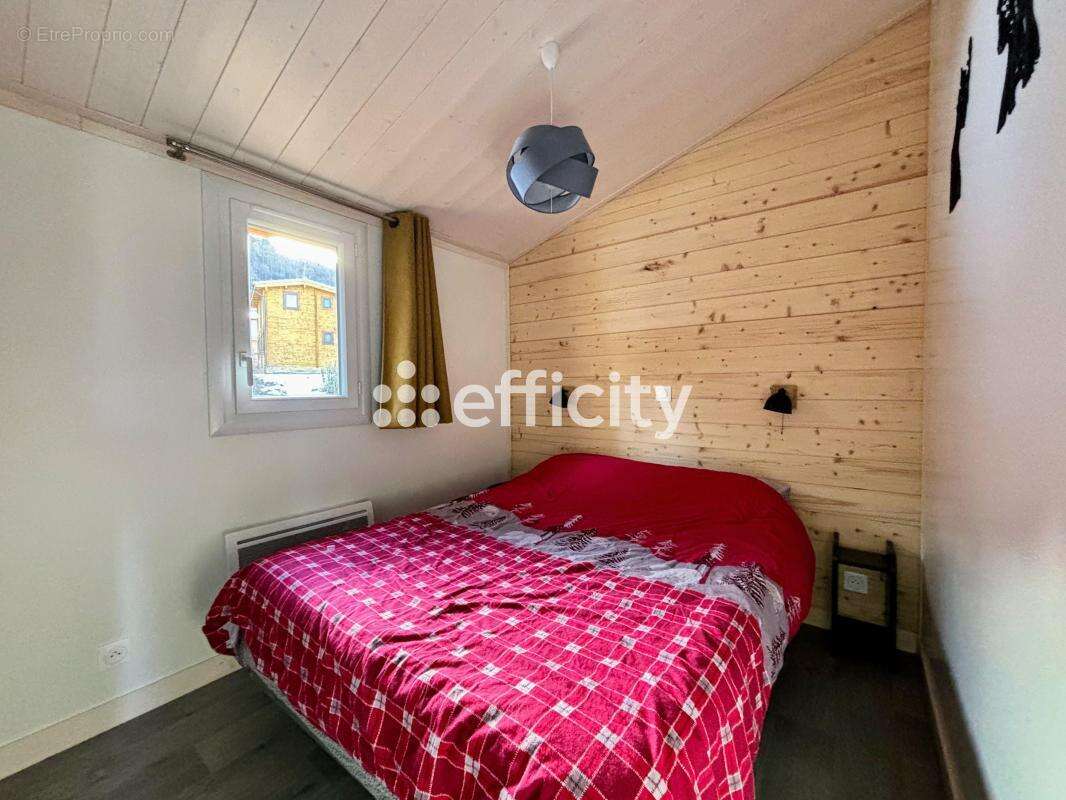 Maison à SAINT-LEGER-LES-MELEZES