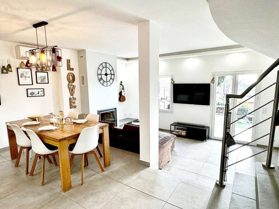 Maison à MOUGINS