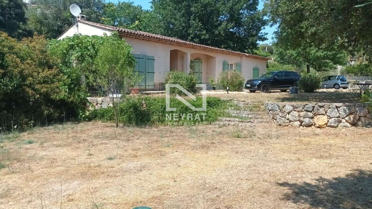 LE TIGNET PEYMEINADE Quartier Peygros Jolie villa plain pied 4 chambres - photo 3