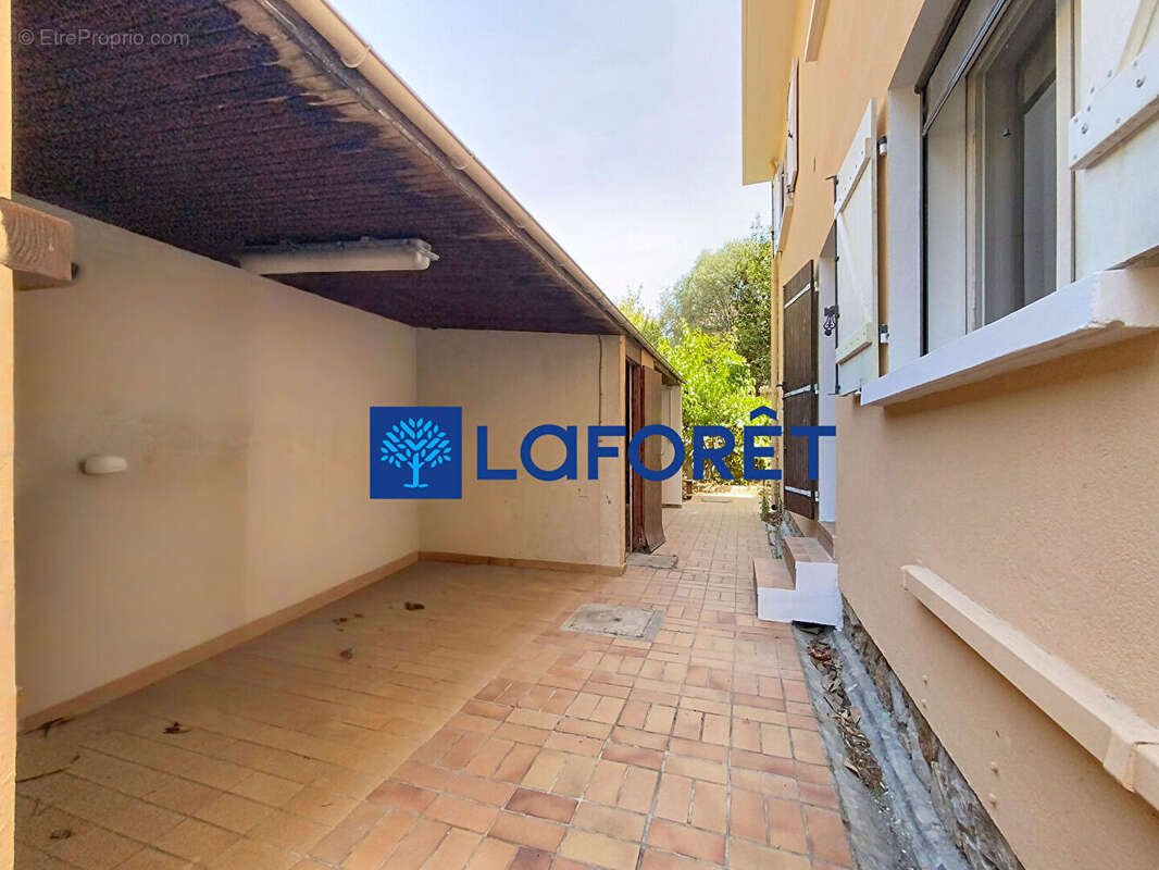 Villa 7 pièces - deux appartements - Terrain 753 m² à La Garde - photo 17