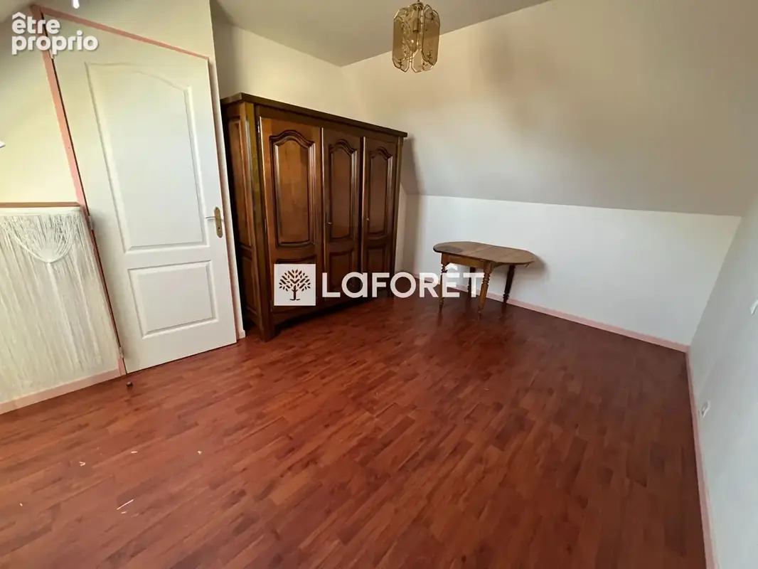 Maison de Bourg avec extérieur. - photo 9