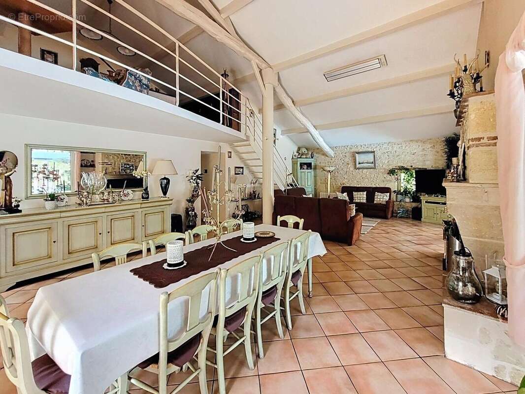 Photo 6 - Maison à VENDAYS-MONTALIVET