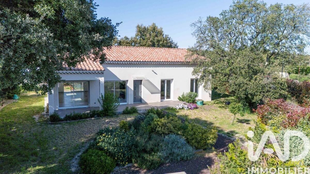 Photo 1 - Maison à ROCHEFORT-DU-GARD