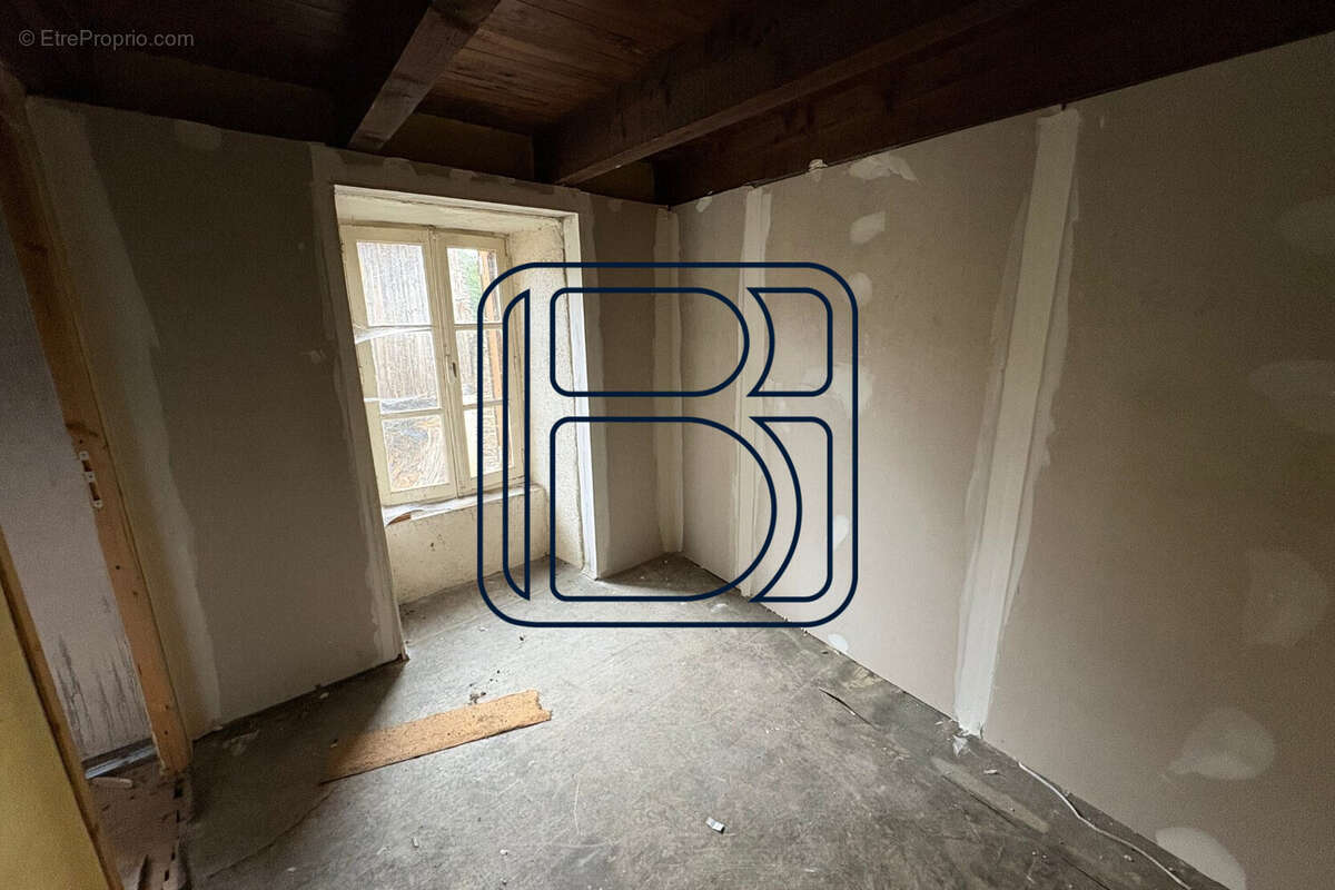 Maison 108 m² à Arlanc  - photo 5