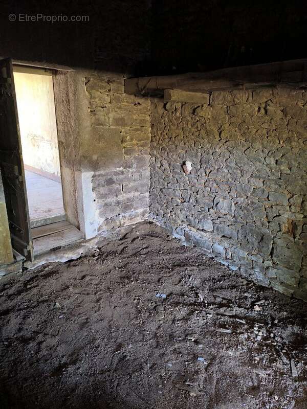 Maison à LIMALONGES