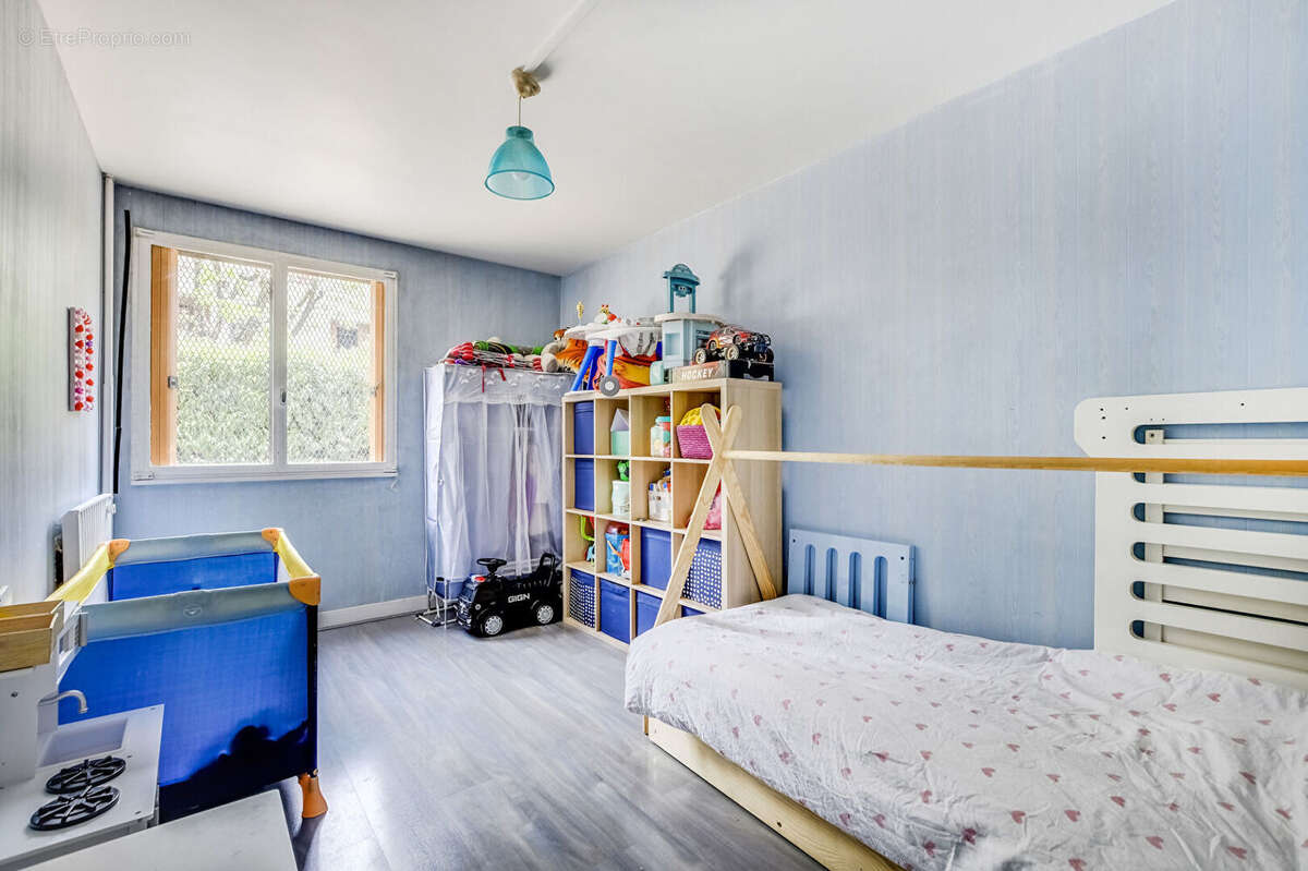 Appartement à PARIS-19E