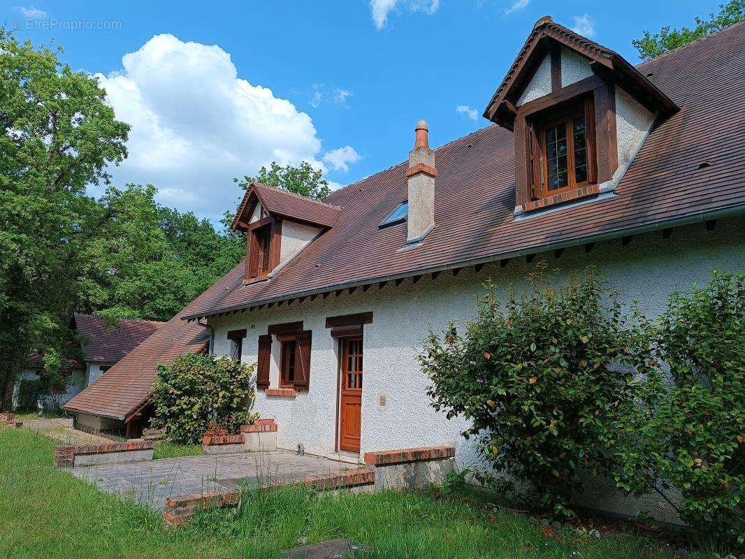 Maison à LIGNY-LE-RIBAULT