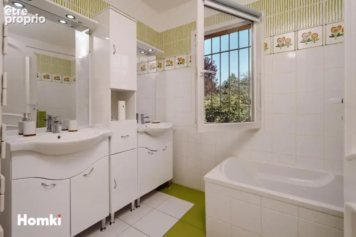 Maison/Villa T8 de 227 m² à Gigean 34770 - photo 14