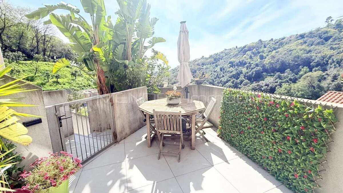 Appartement à MENTON
