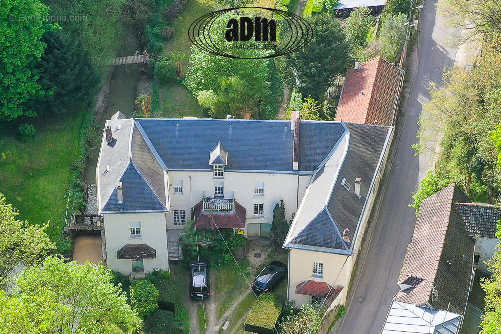 Maison à COUILLY-PONT-AUX-DAMES