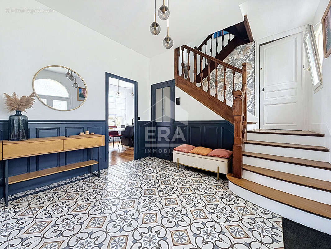 Maison à ETAMPES