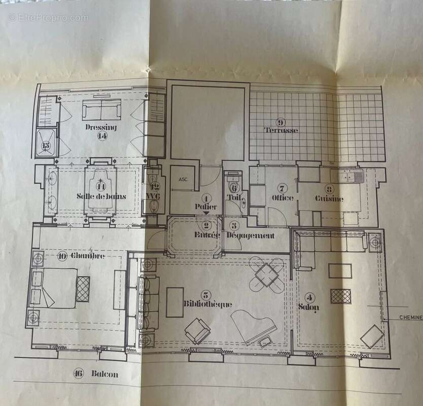 Appartement à NEUILLY-SUR-SEINE