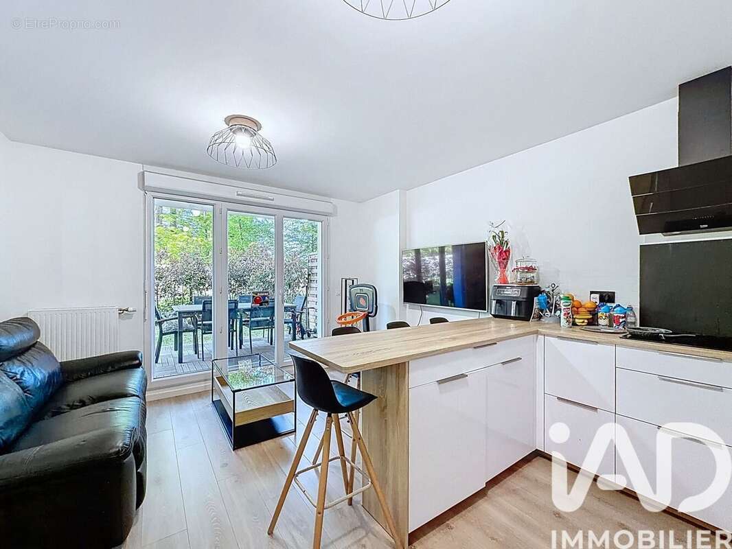 Photo 3 - Appartement à LE PLESSIS-TREVISE