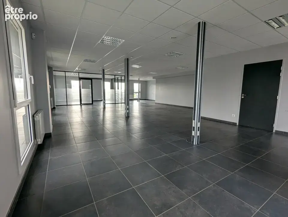 Photo Commerce à Boos au prix de 255 000€