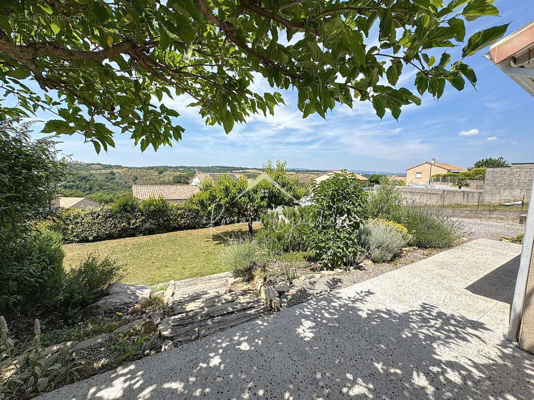 Maison à SAINT-ROME-DE-CERNON
