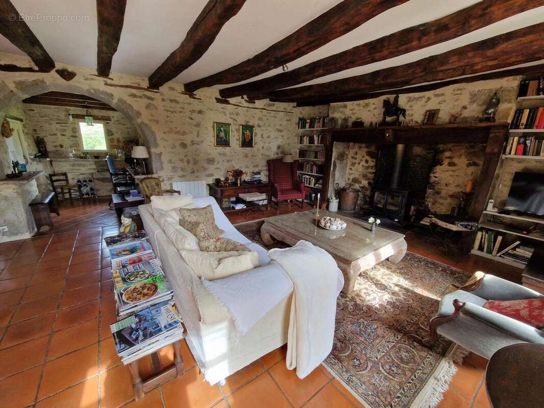 SECTEUR GRAMAT - Magnifique corps de ferme quercynois sur le causse de GRAMAT - photo 7