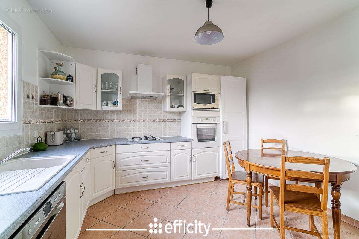 Maison à CHASSE-SUR-RHONE