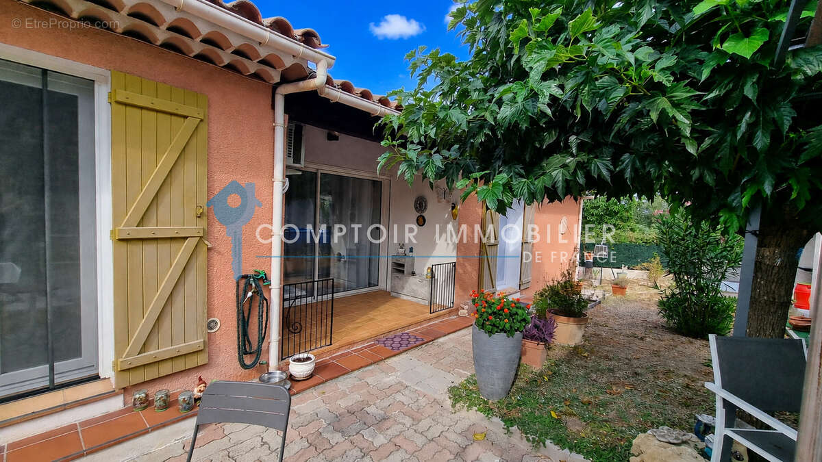 A VENDRE (VAR - 83) - Villa à vendre avec 3 chambres proche du village - photo 17