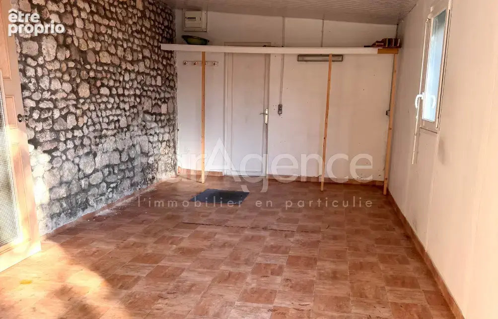 Local commercial et logement - Immeuble de rapport - photo 20