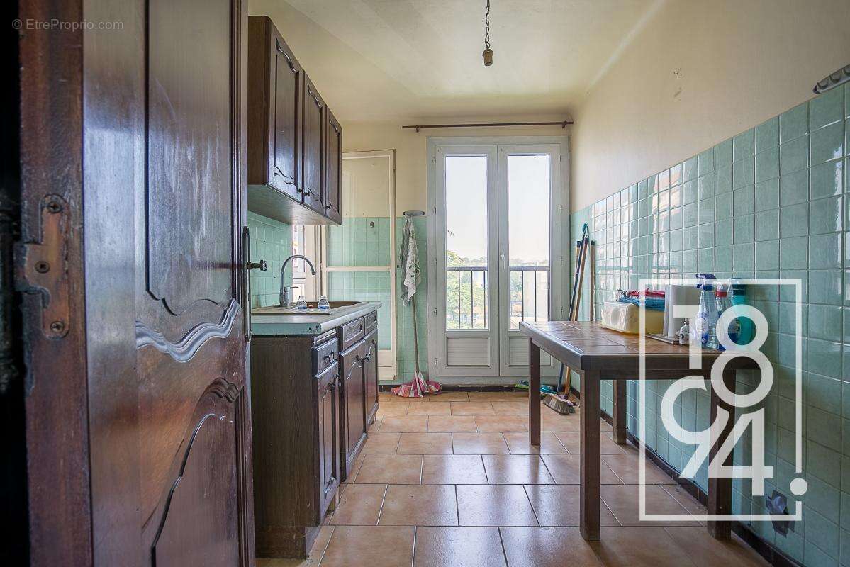 A vendre I Marseille 14e I T4 transformé en T3 de 63m2 - photo 4