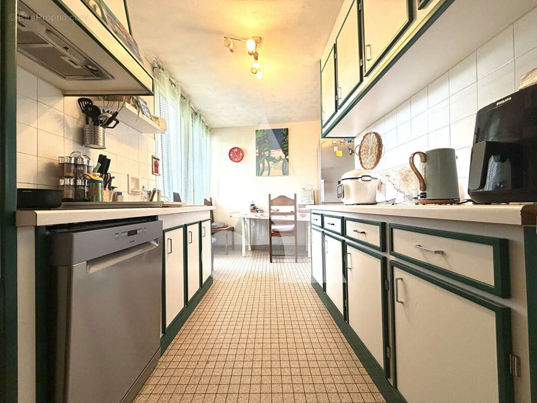 Appartement 4 pièces de 75 m², idéalement situé à deux pas de Nancy, avec garage. - photo 6