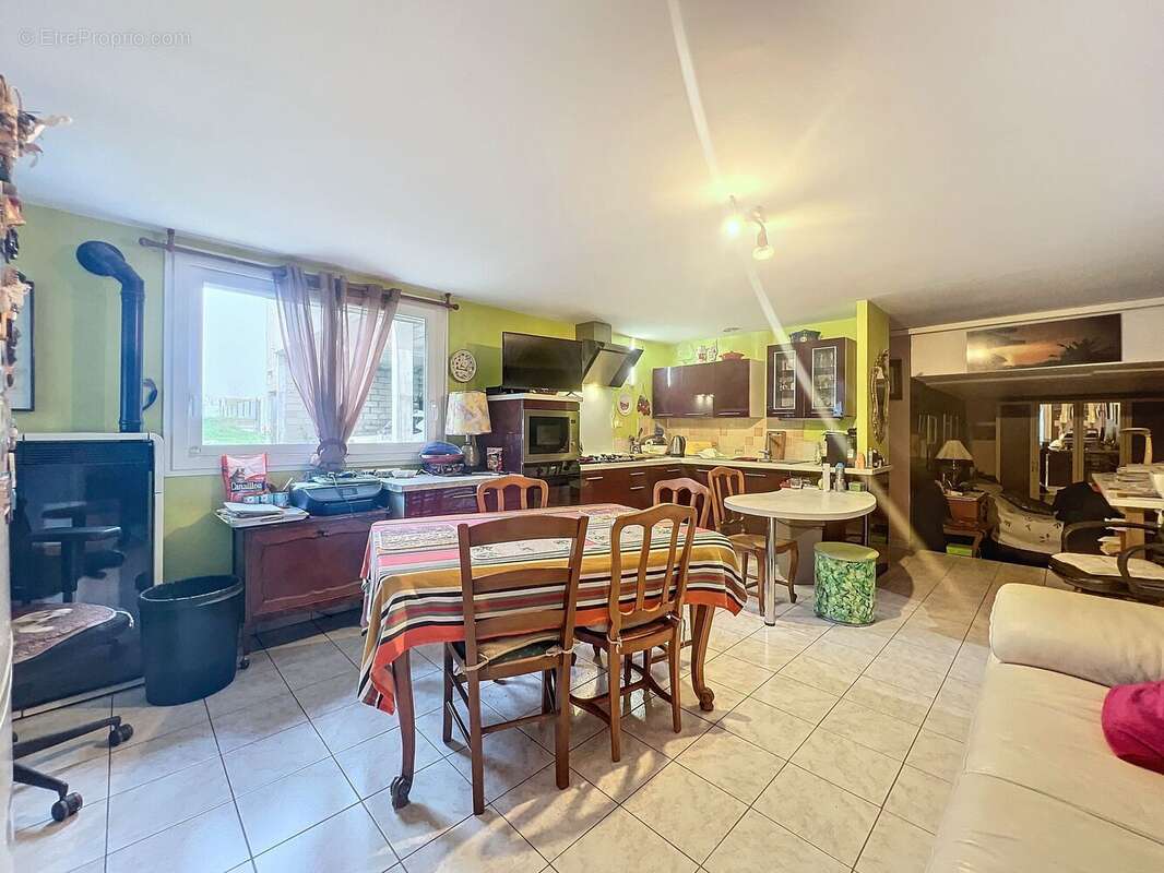 Appartement à GUILLERVAL