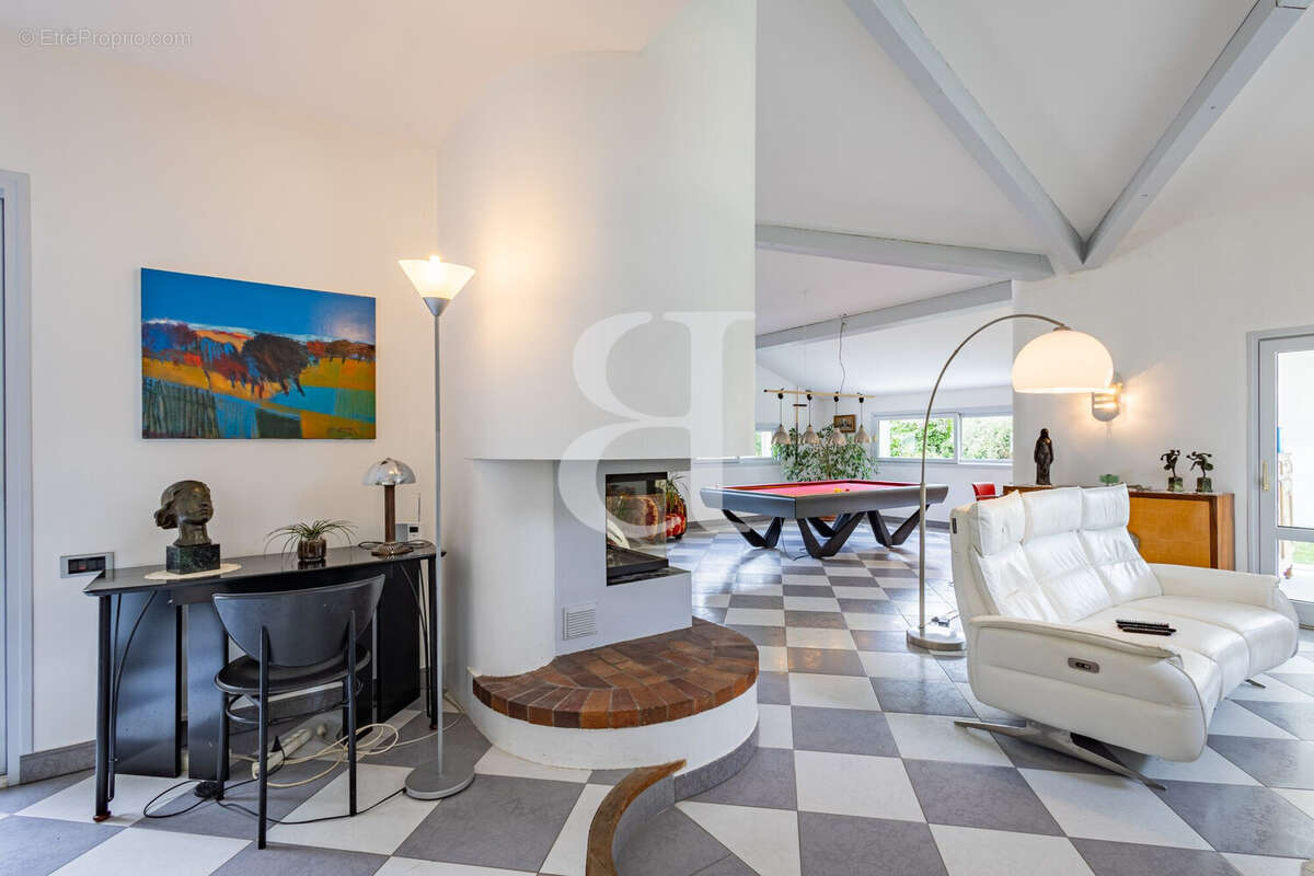 Maison à VAISON-LA-ROMAINE