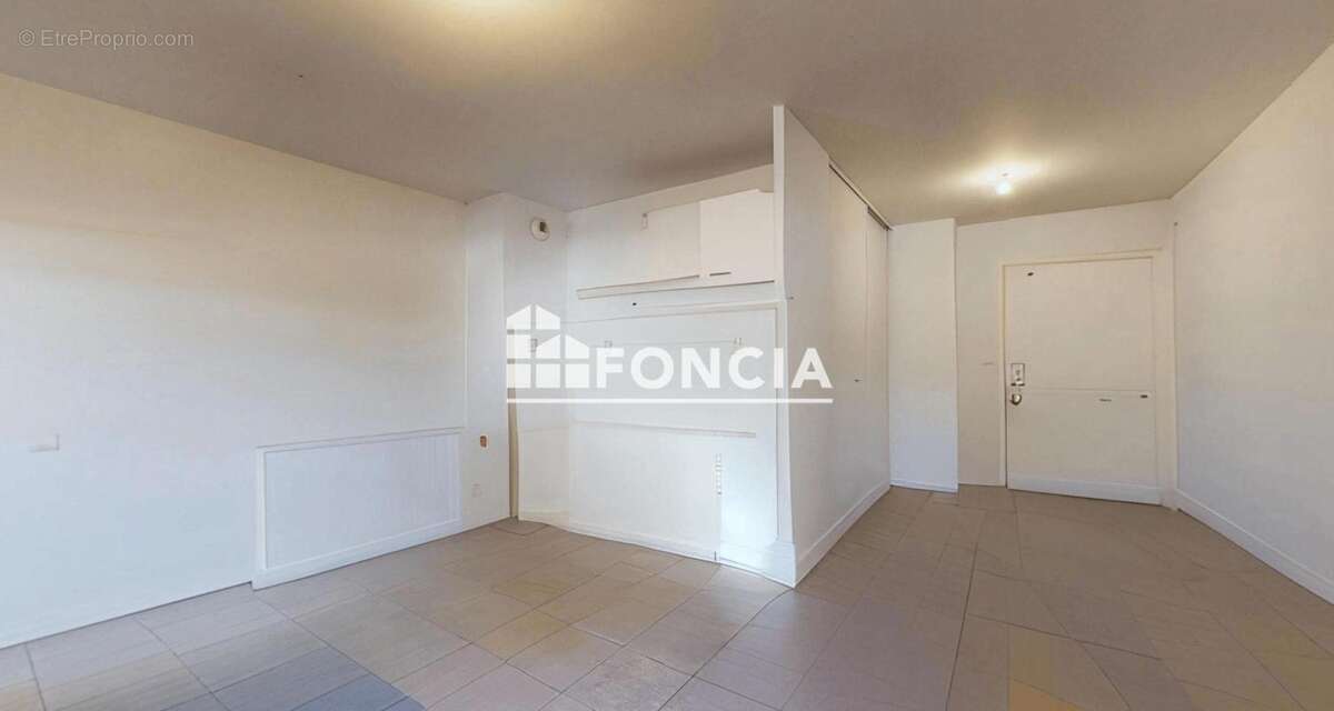 Appartement à SAINT-LAURENT-DE-LA-SALANQUE