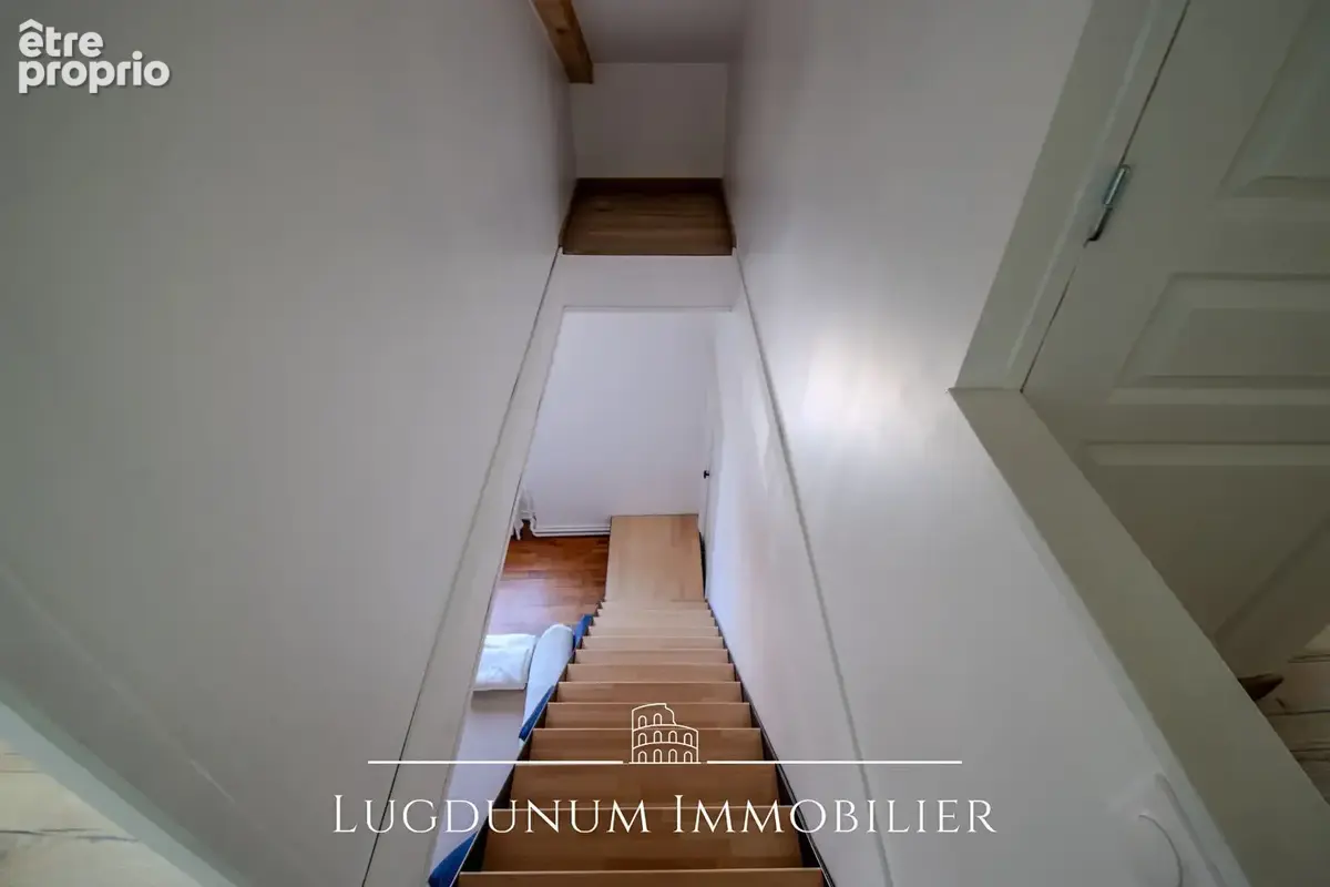 Appartement Duplex 6 pièce(s) 144 m2 sur Belleville En Beaujolais - photo 11