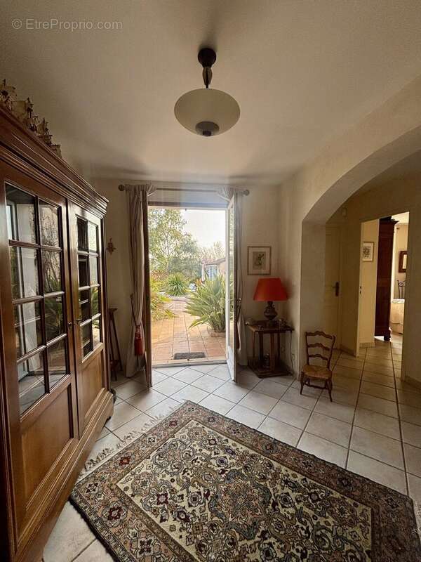 Maison à TOURRETTES