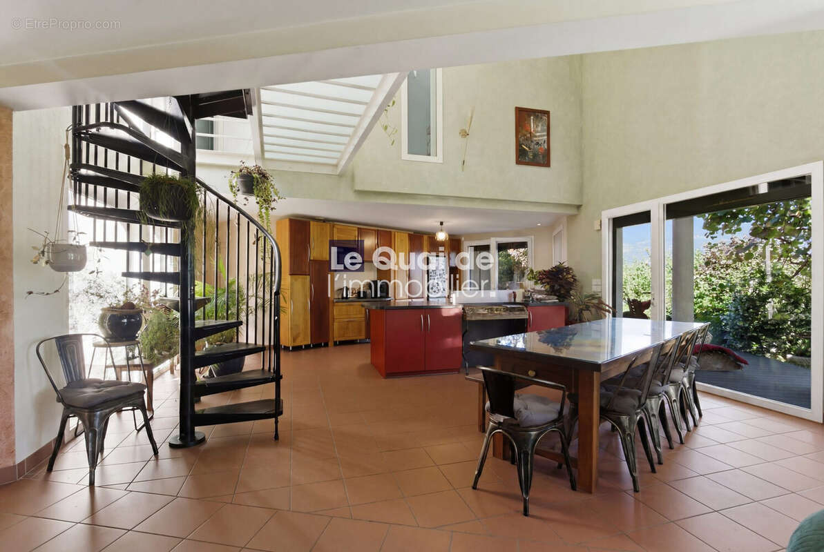 Maison à CROLLES