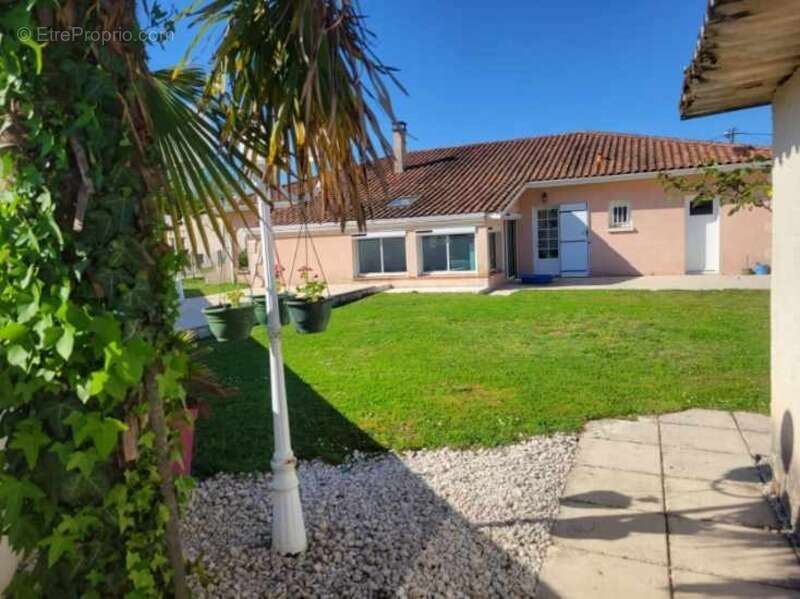 Maison à SAINT-LAURENT-MEDOC