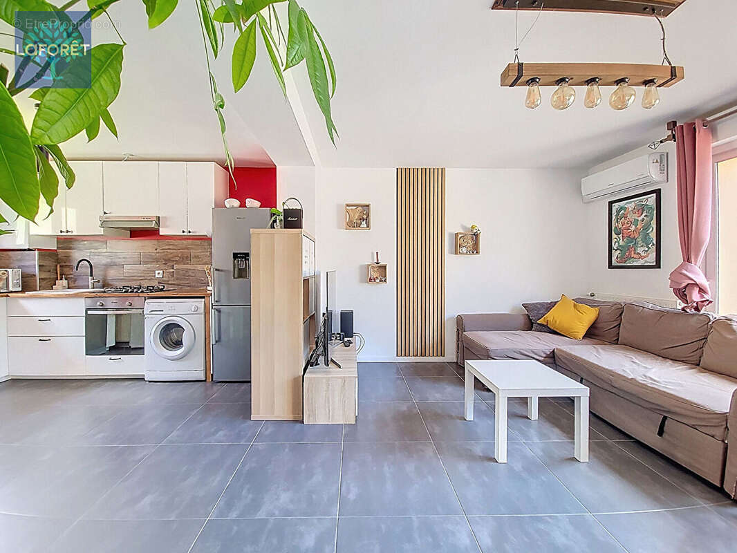 Appartement à CHARLY