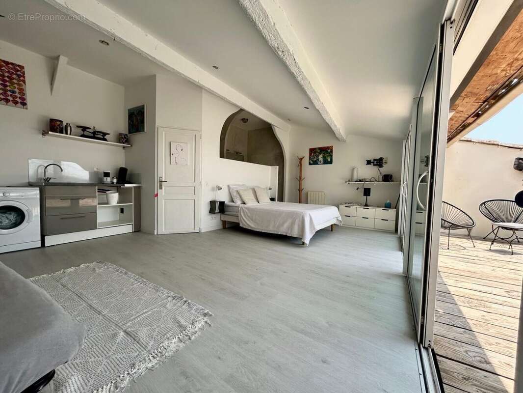 Appartement à BOUZIGUES