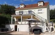 Photo 1 - Maison à BURES-SUR-YVETTE
